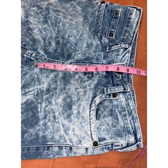 True Religion Geno  Acid Wash Denim Roll-Up Shorts Size 16 - Picture 8 of 10